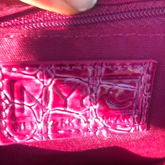 New York & co clutch - Picture 5 of 7